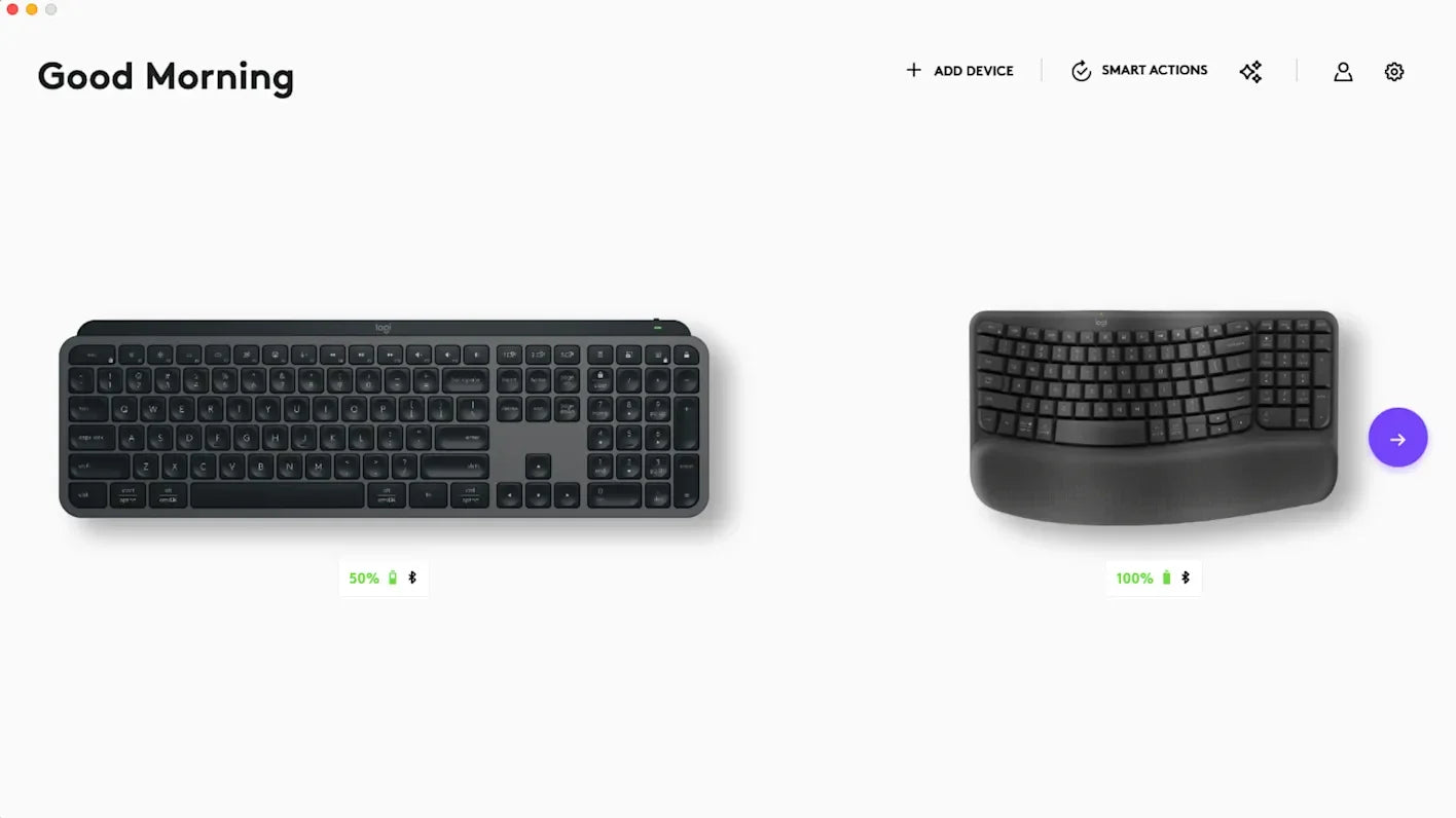 Logitech MX Keys ve Logitech ERGO K860 siyah klavyeler, pil seviyesi ikonlarıyla yan yana